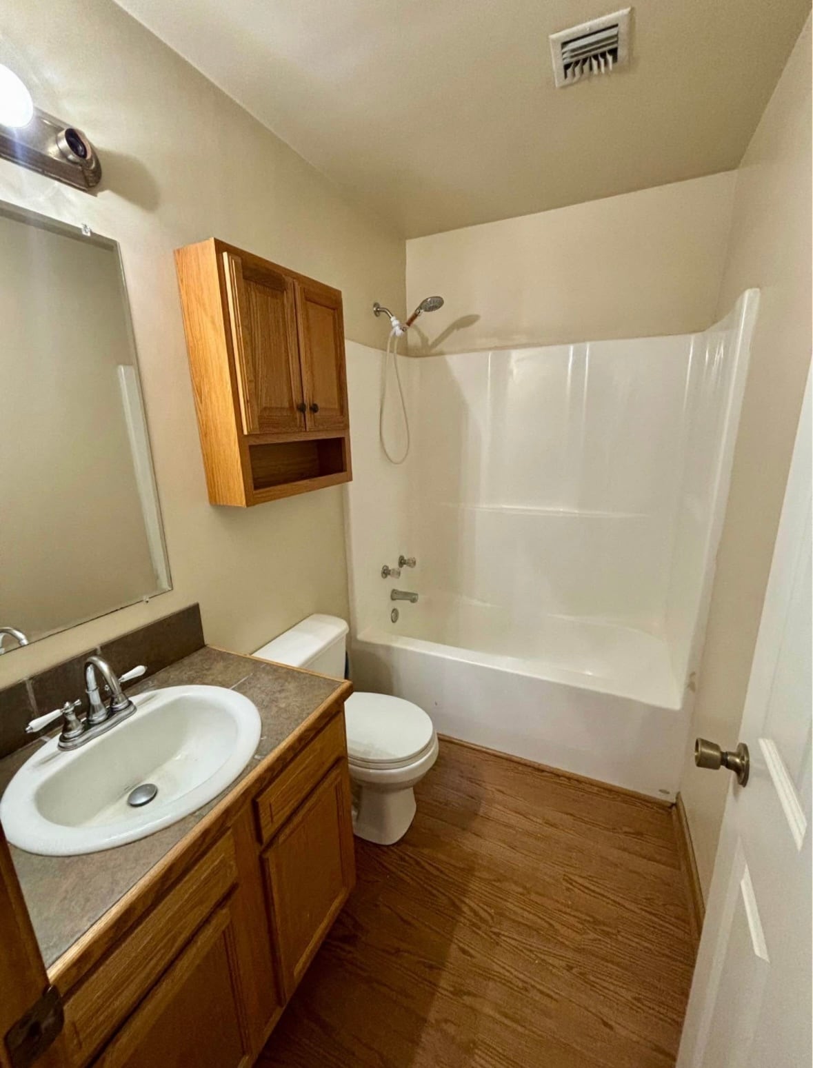 Building Photo - 125 Carter St