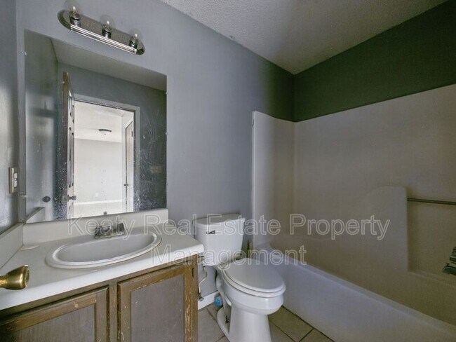 Building Photo - 102 Limoges St