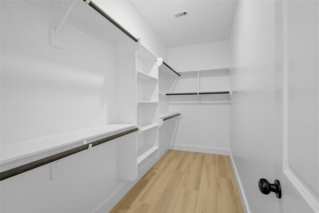 Building Photo - 8410 Sunnyhill St