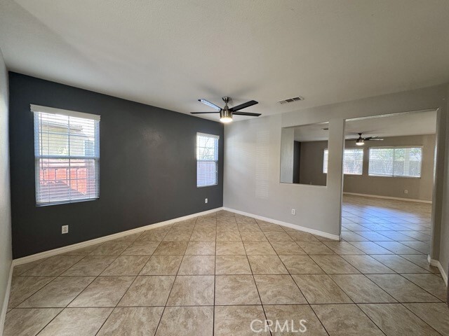 Building Photo - 37876 Amberleaf Ct