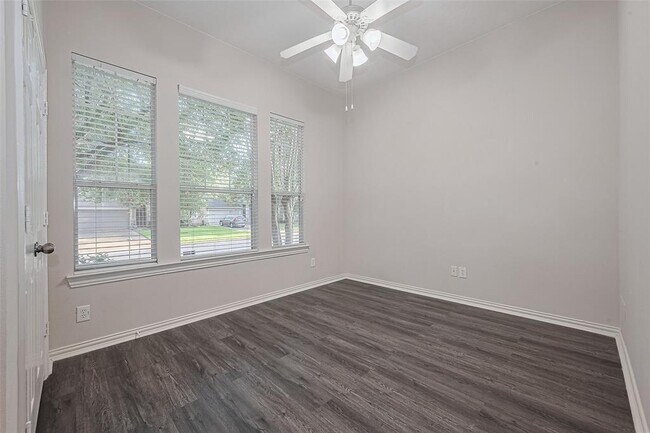 Building Photo - 14423 Bush Sage Dr