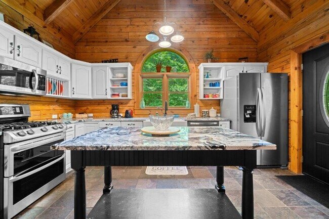 Building Photo - 49 Dandelion Ln