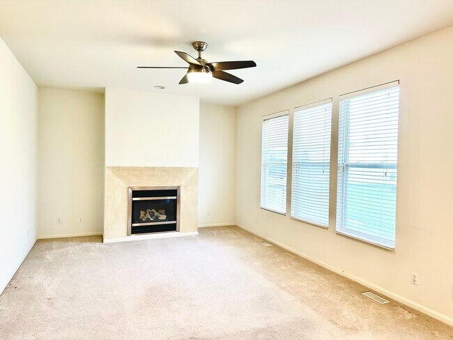 Building Photo - 16207 S St