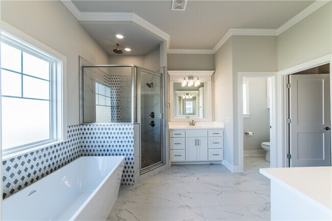 Building Photo - 6417 S 62nd St