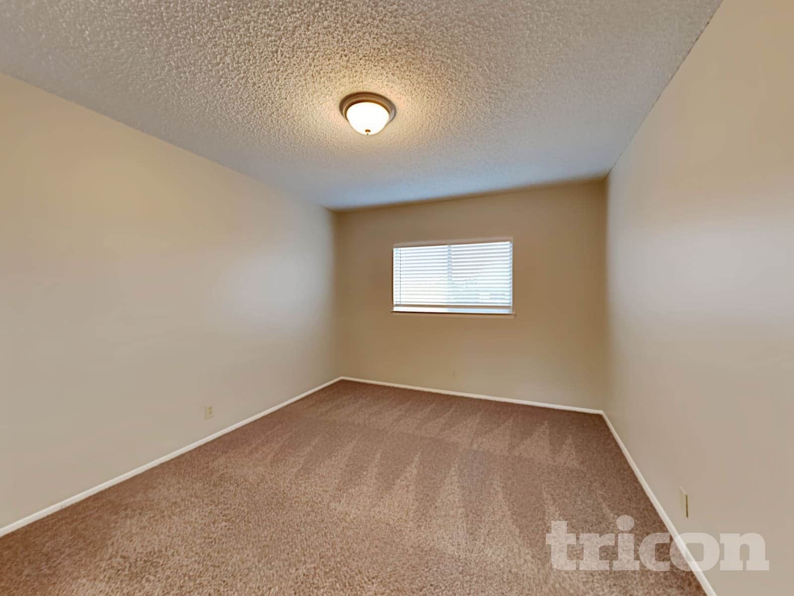 Building Photo - 4827 Fern Lake