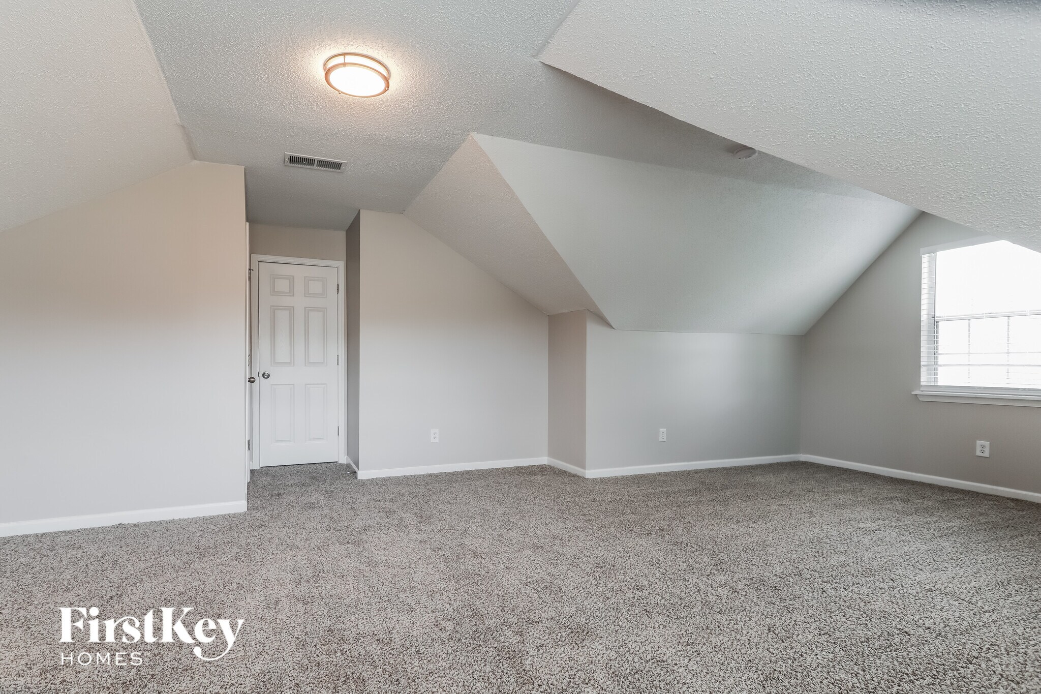 Building Photo - 3217 Ivy Lake Ct