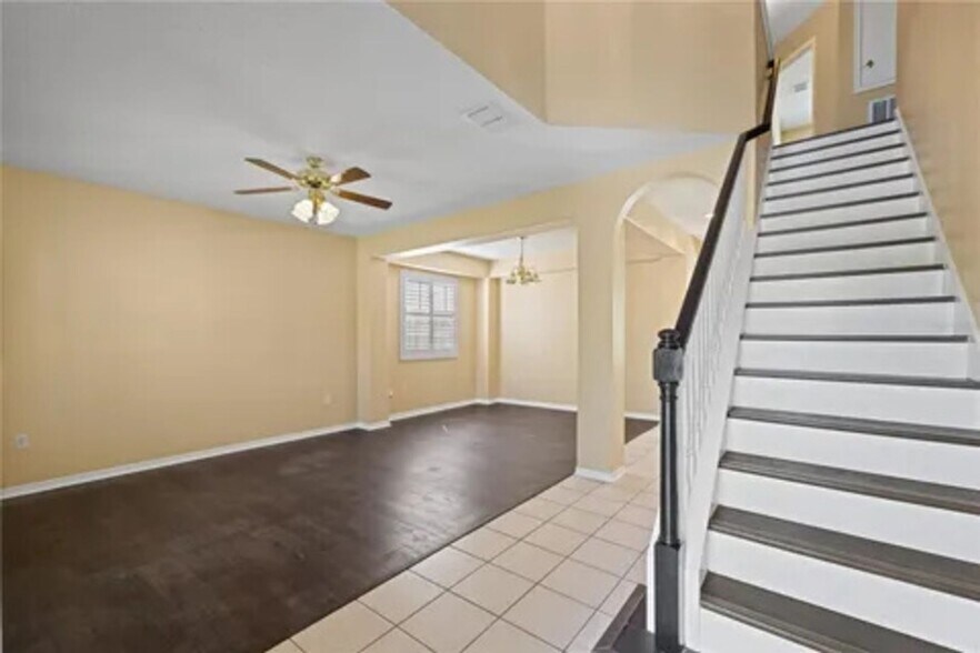 Building Photo - 14535 Lake Underhill Rd