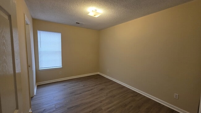 Building Photo - 3983 Gavick Dr