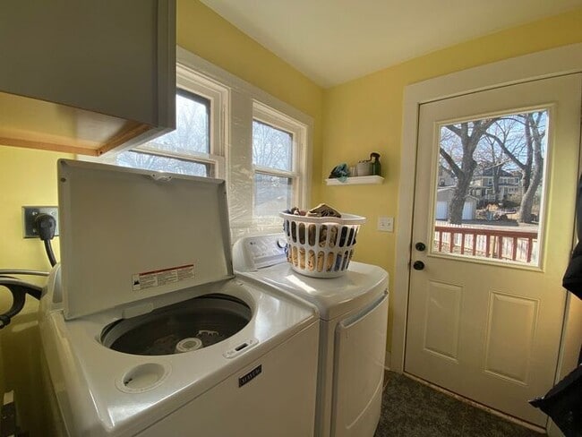 Building Photo - $2,200 | 3 Bedroom, 2.5 Bathroom House | No Pets | Available for a January 7th, 2026 Move In!