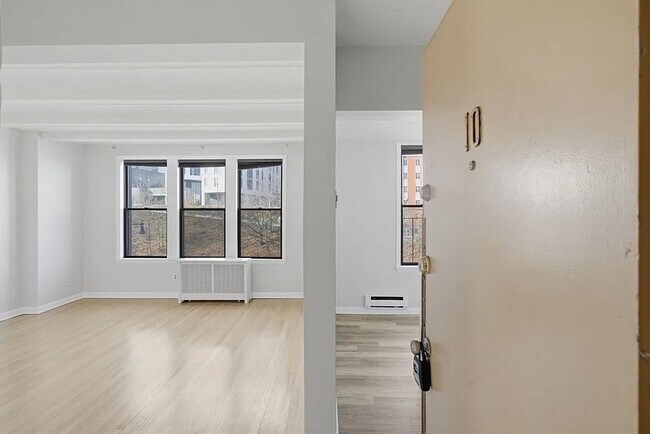 Building Photo - 1480 Commonwealth Ave