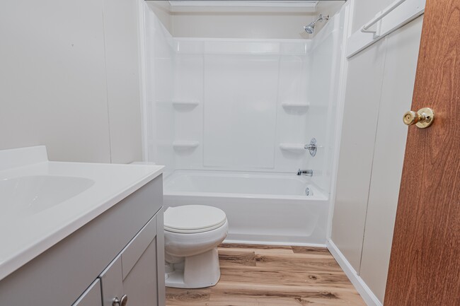 Building Photo - 4014 US-70