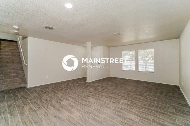 Building Photo - 4 Bedroom Pet-Friendly Home in SCHERTZ, TX with Main Street Renewal