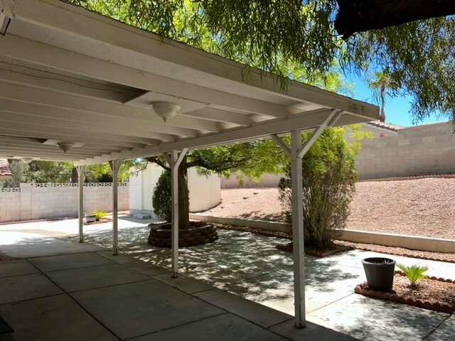 Building Photo - 731 Irwindale Ave