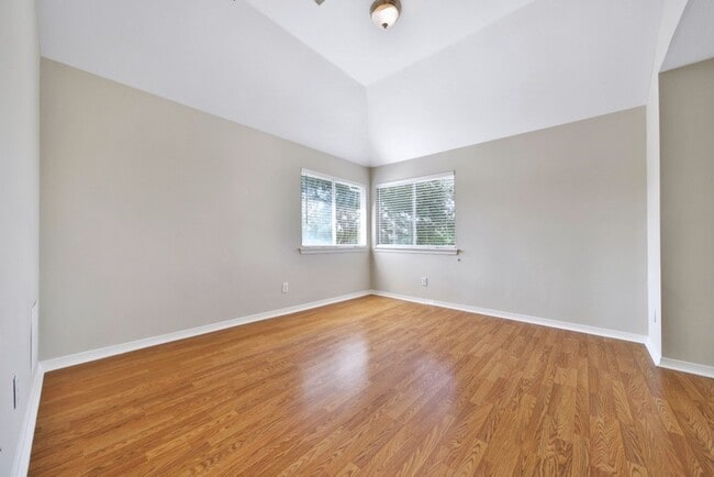 Building Photo - 3206 Summer Bay Dr