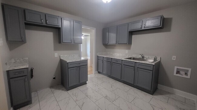 Building Photo - 4220 Gailwood Ave