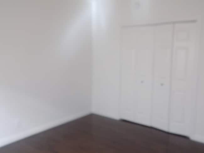 Building Photo - 109 N Clark Dr