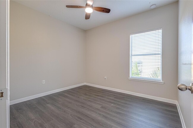 Building Photo - 2221 Betsy Ross Ln