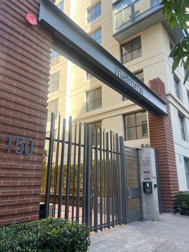 Building Photo - 1150 J St