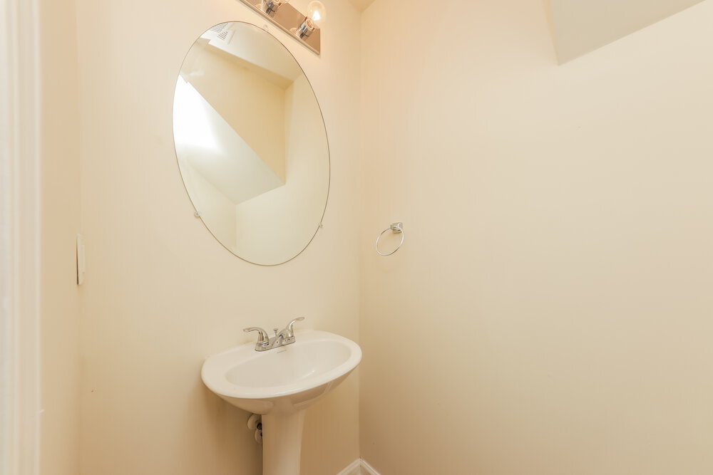 Building Photo - 329 Freeman Cir