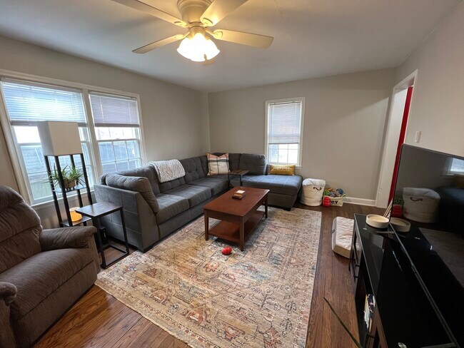 living room-main - 1314 Lincoln Way