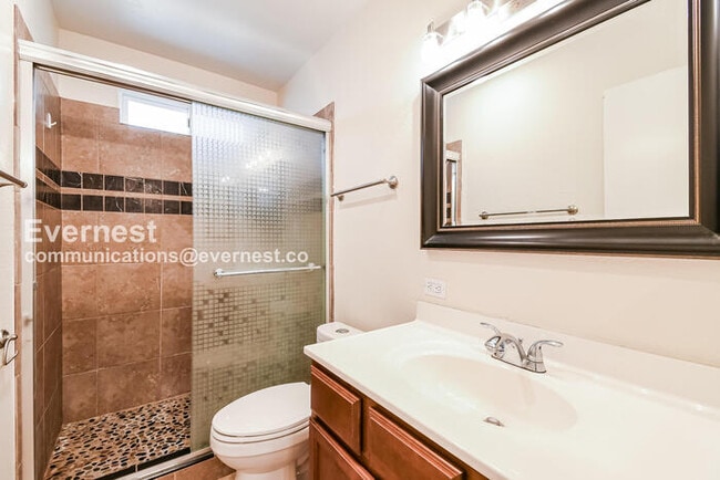 Building Photo - 8726 E Bonnie Rose Ave