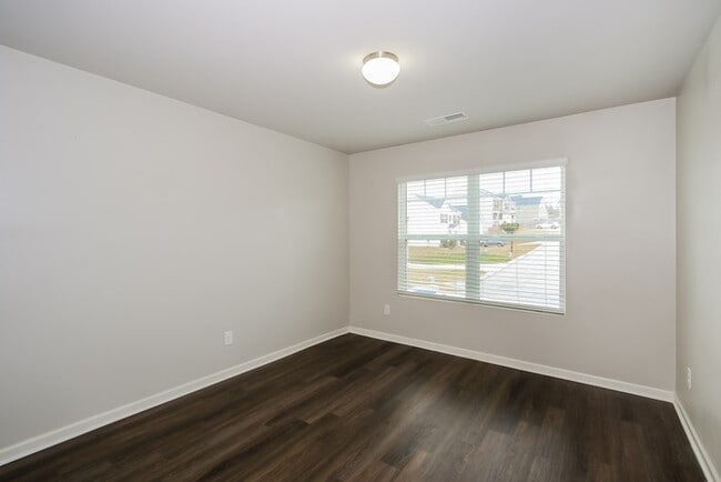 Building Photo - 7012 Blackberry Dr