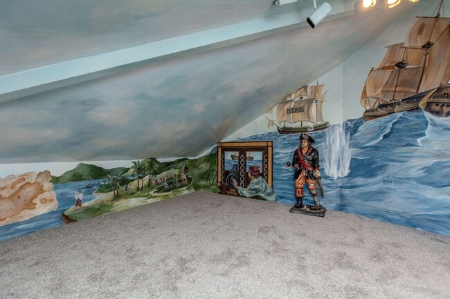 Building Photo - Extraordinary 5-Bed / 5-Bath Oceanfront Property in La Jolla!