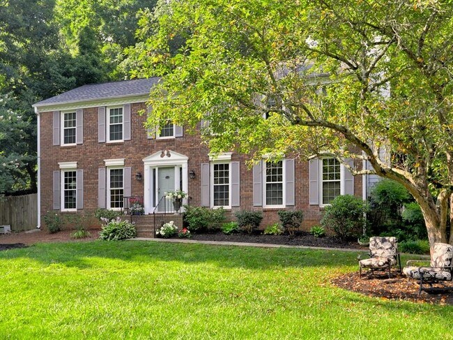 Building Photo - 4512 Woodlawn Lake Dr