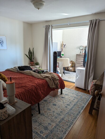 Building Photo - 11 Commonwealth Ct