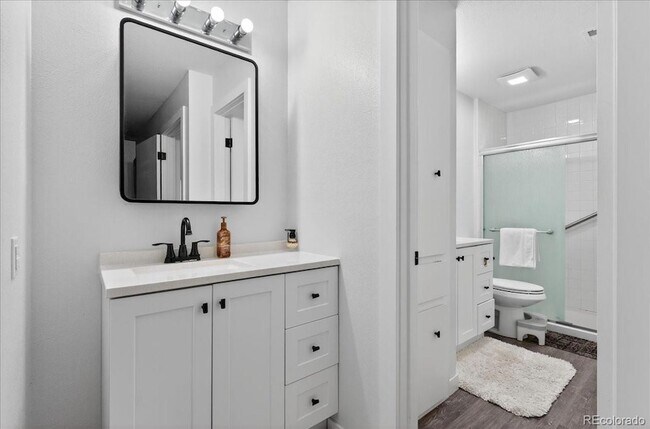 Building Photo - 7250 S Gaylord St