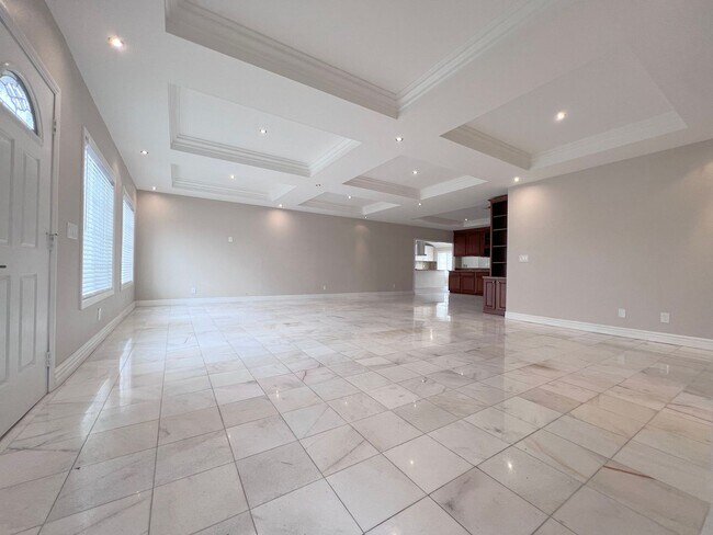 Building Photo - NEW AC - Bright & Spacious Single-Family Home with Pool
