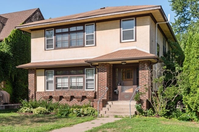 Building Photo - 5004 Oliver Ave S