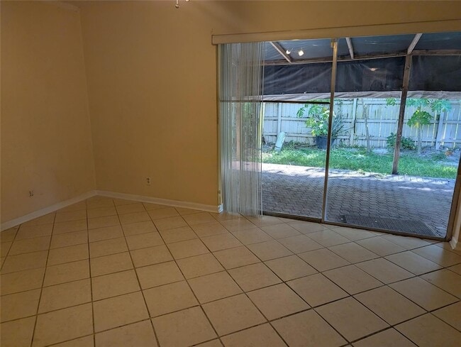 Building Photo - 7502 NW 44th Ct