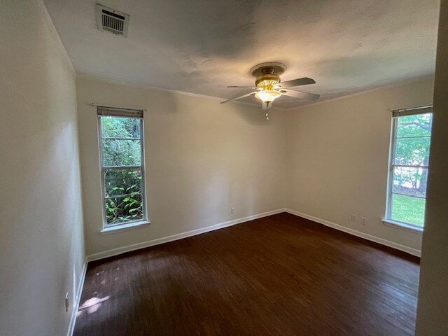 Building Photo - 434 Columbia Cir