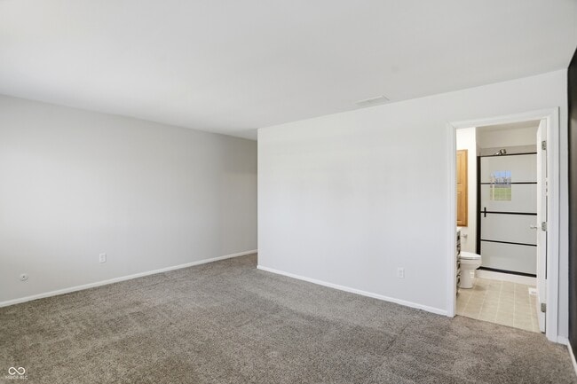 Building Photo - 4 Druid Hill Ct