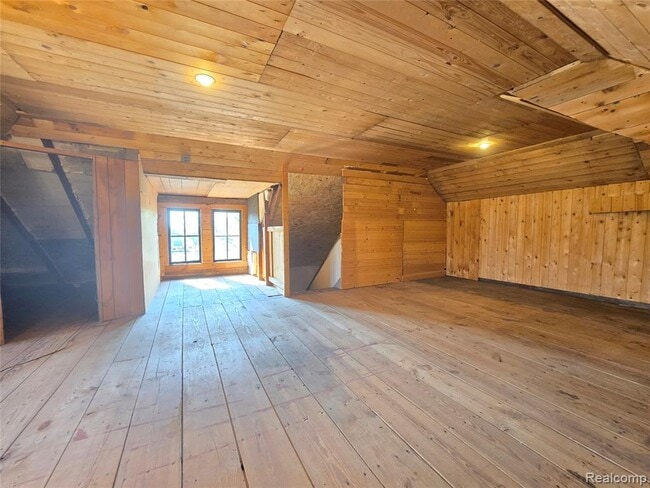 Building Photo - 26850 Seven Mile W