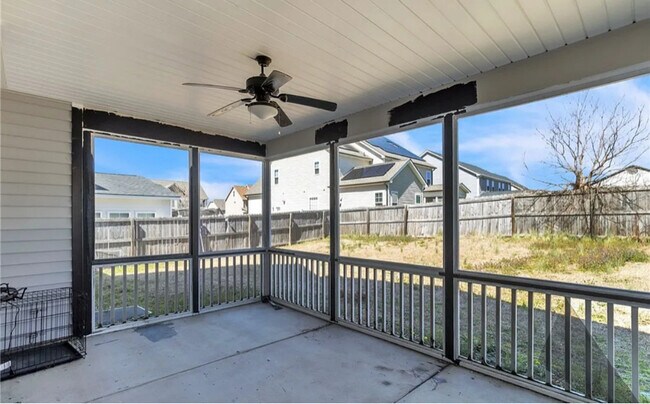 Building Photo - 908 Liberty Ln
