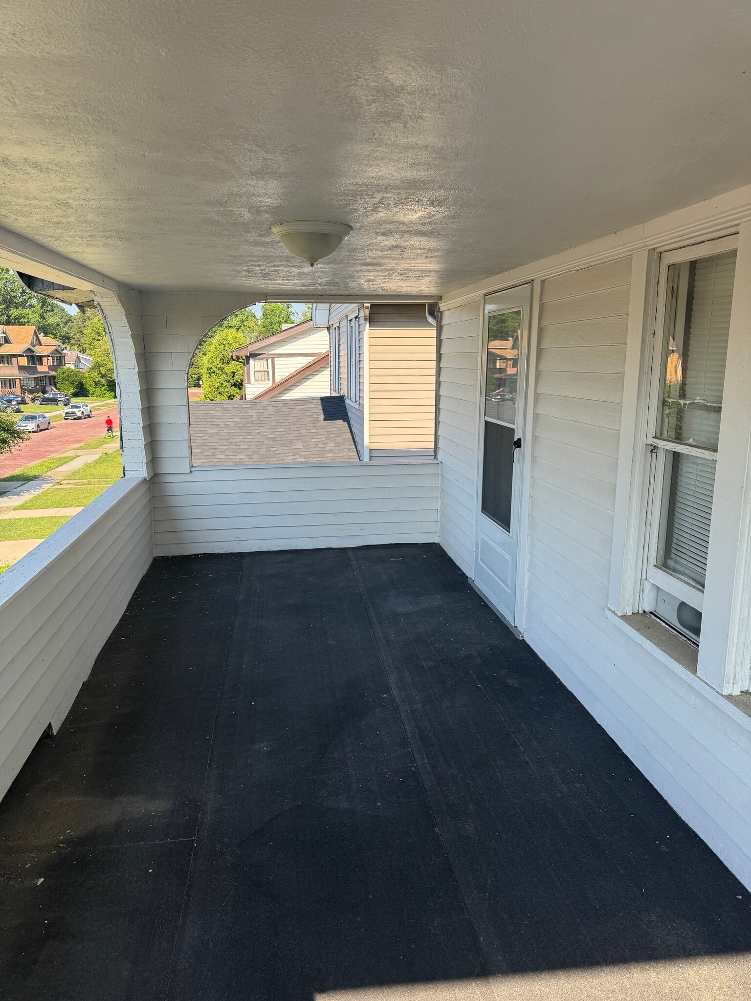 Balcony - 13805 Othello Ave