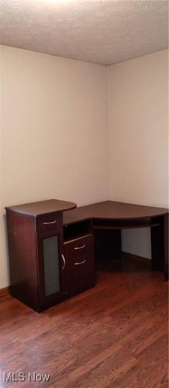 Building Photo - 206 Stuart Dr