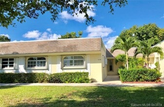 Building Photo - 16924 SW 112th Ct