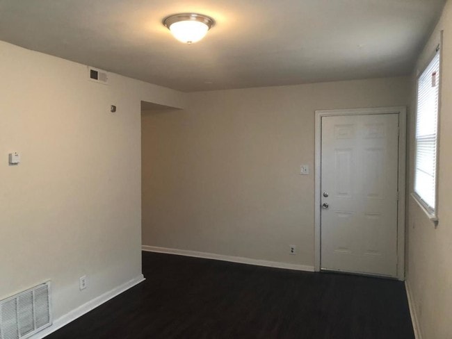 Building Photo - 742 Lexington St