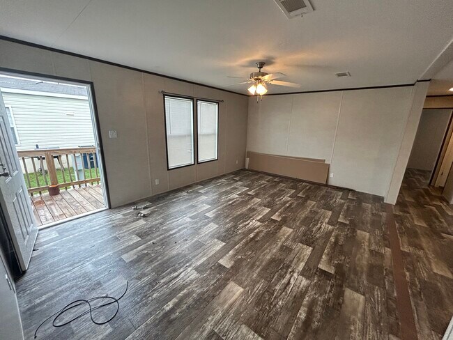 Building Photo - 113 Atakapa Ct