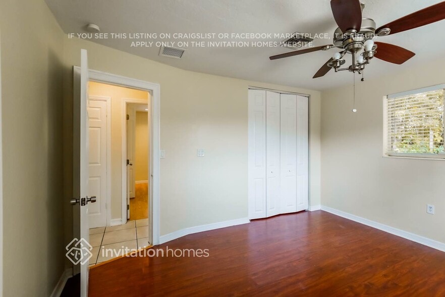 Building Photo - 6740 SW 10th Ct