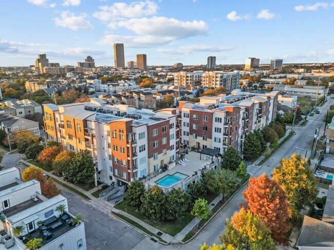 Building Photo - 1900 Genesee St