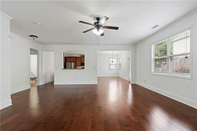 Building Photo - 2080 Redbarn Court