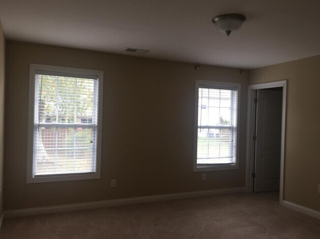 Building Photo - 3020 Blackford Pkwy