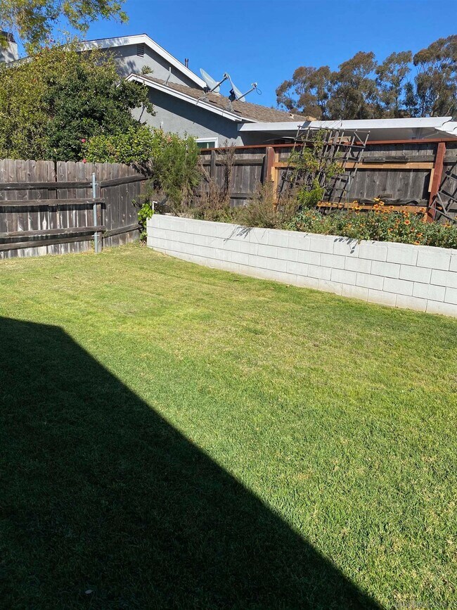 Building Photo - 11217 Adriatic Pl