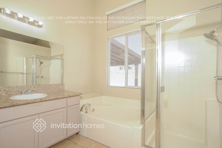 Building Photo - 12037 Reichling Ln