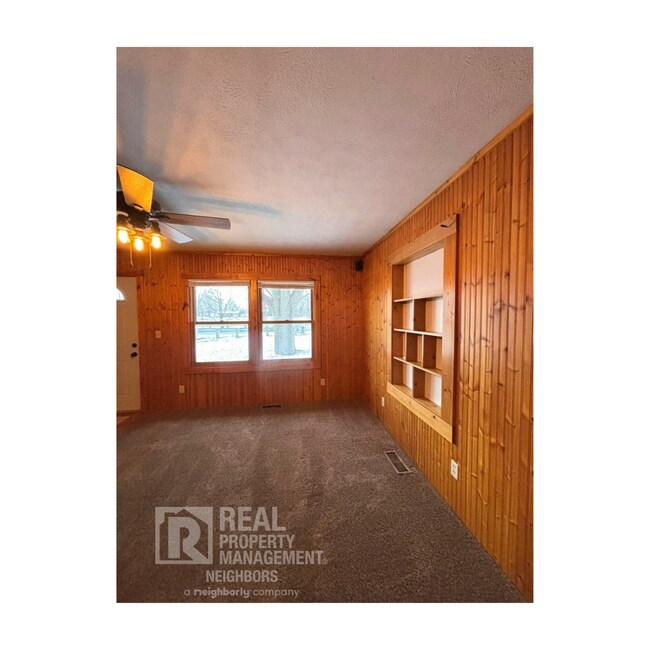 Building Photo - Beautiful 3 Bedroom, 2 Bathroom Home in Clarksville, MI