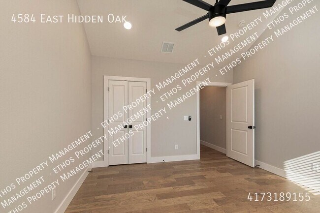 Building Photo - 4584 E Hidden Oak St